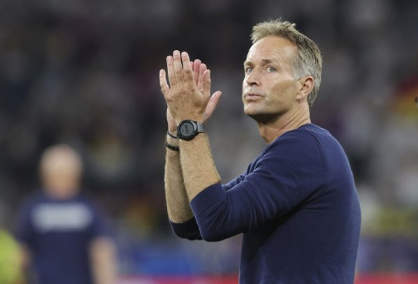 尤尔曼德：唯药厂让我思重执教鞭，比赛中期间出色才能成顶级球队