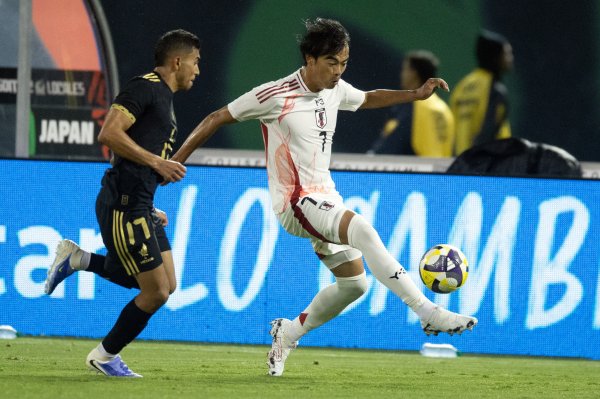 三笘薰：日本队近况是要害时传球多灵验射门少，且容易被打反击