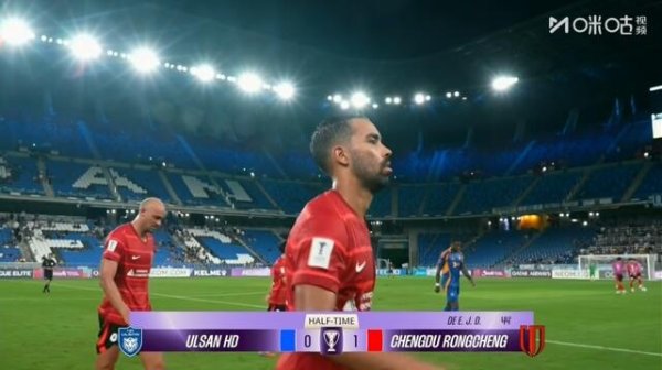 记者：成齐蓉城上半场踢得很有硬度，要不把德尔增多买断吧