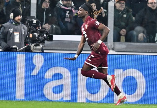 罗马诺：波尔图行将签下前齐灵边锋卡拉莫，球员正继承体检