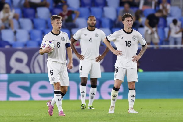 降至第12！德国队FIFA名次掉出前十，世初赛0-2输第52的斯洛伐克