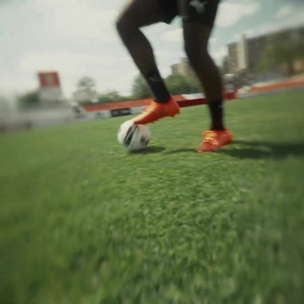 西甲与PUMA发布“国度德比”比赛用球，10月将亮相皇马vs巴萨比赛