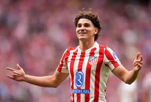 队长罚丢点球后防多次耸峙, 曼联的这场失利, 输得不冤