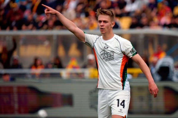 卡维利亚：干戈是对东说念主类的挫败 我的成长可类比《2001天际漫游》