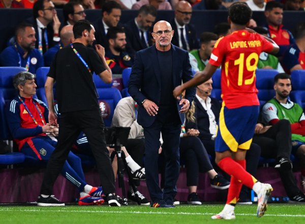 球员优先商酌俱乐部？德拉富恩特：绝无可能，球员健康遥远优先