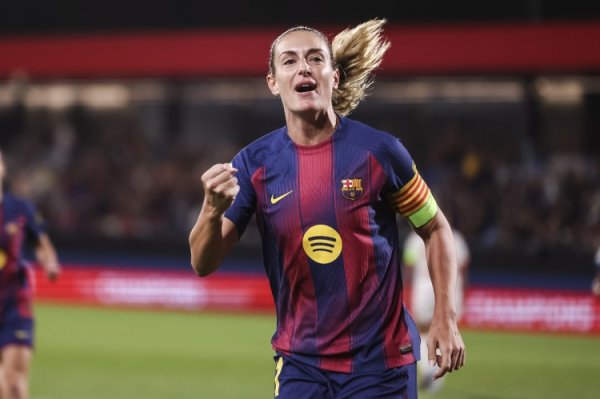 率西班牙女足4-0大捷瑞典！普特拉斯：敌手很优秀，咱们不行自重