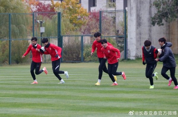 亚泰U21队基地招引 备战2025寰球青少年精英联赛决赛