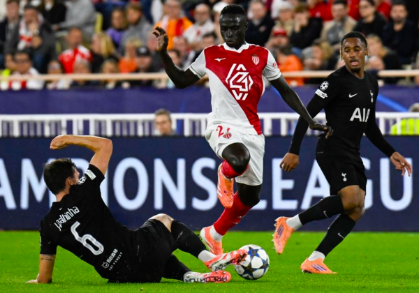 超等门将一战封神: 8次神扑, 英超豪强5场仅1胜, 9亿豪阵也没用