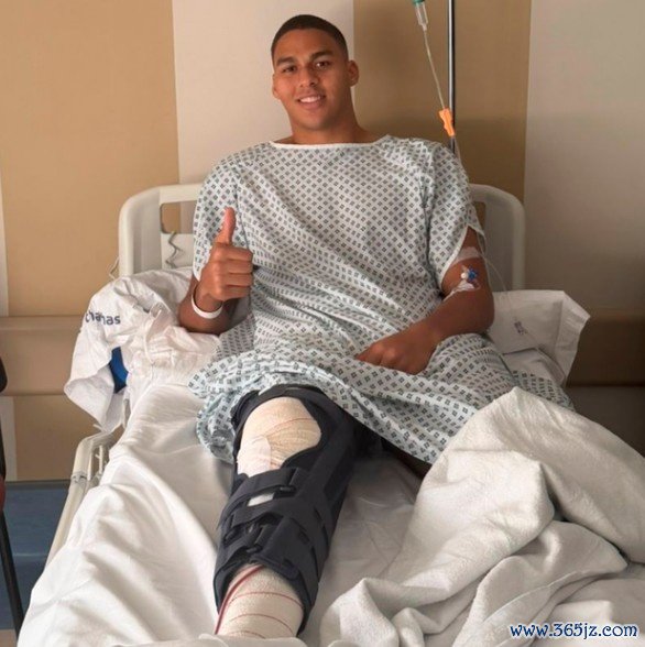 毕巴官方：24岁前卫桑纳迪顺利收受右膝半月板手术