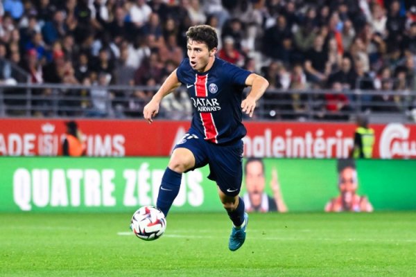 内维斯：巴黎也曾是欧洲最佳的球队，但今天果真是拜仁阐扬更好