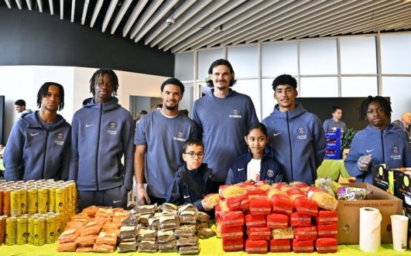 法媒：巴黎组织学生公益食堂行径，纳赛尔、小埃梅里出席