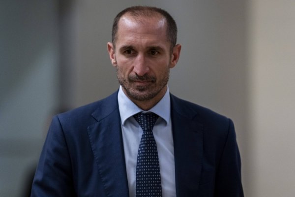 基耶利尼：斯帕莱蒂领有开改进周期的教诲，但愿8个月后不竭配合