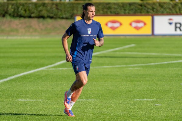 罗马诺：卡拉菲奥里并未受伤仅仅超负荷，能赶上对阵热刺比赛