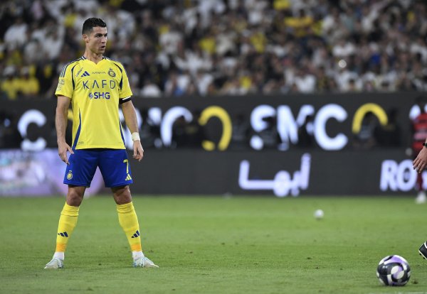 依然顶级！点射破门，C罗40岁之后还是打进30球